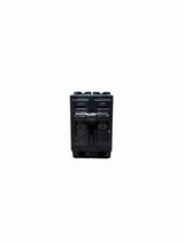 Disyuntor enchufable GE THQL2130 30A 2 polos 240 V Q-Line