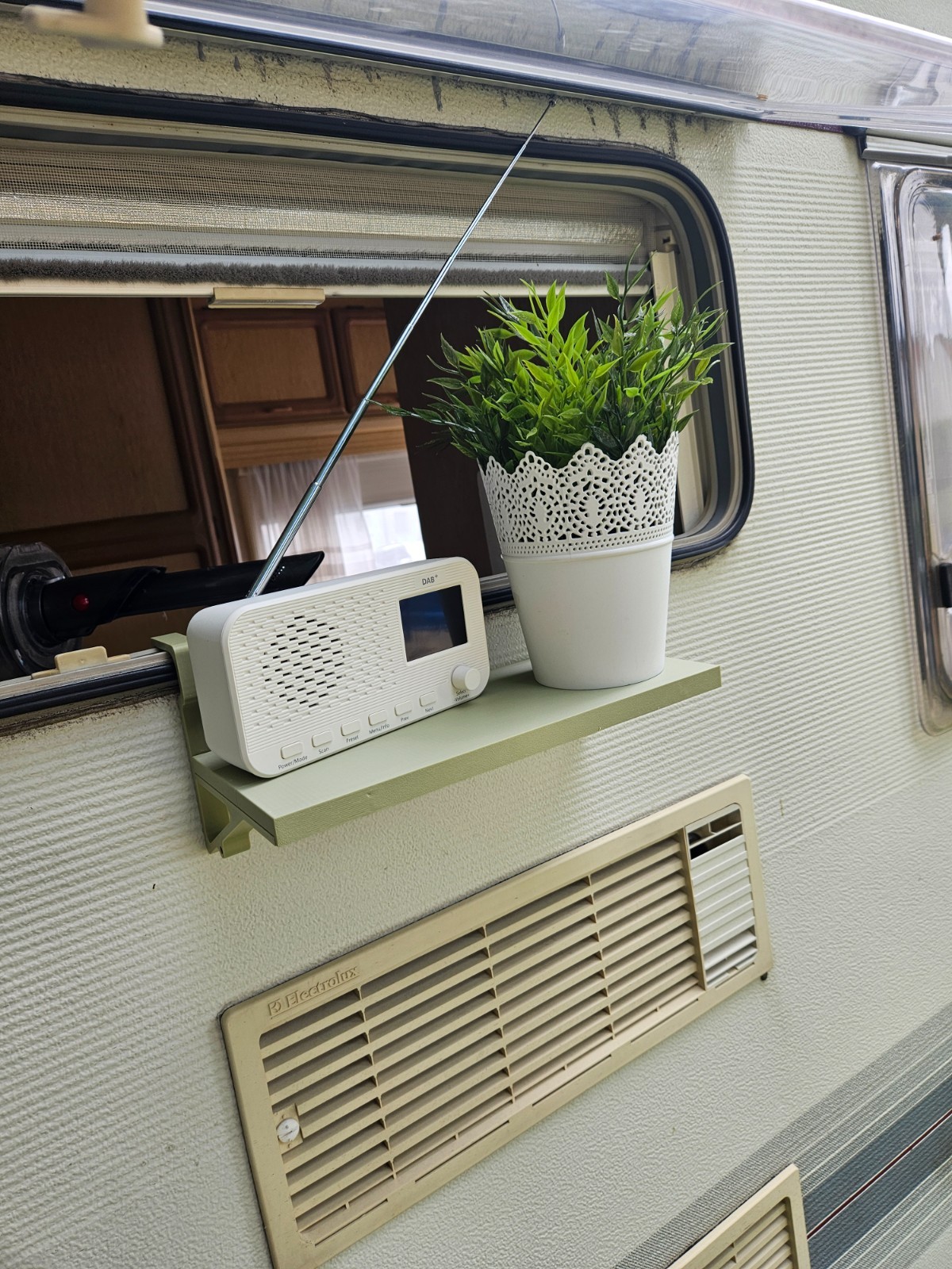 Mensola da appendere per camper o caravan foto 2