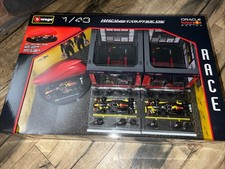 Bburago 1:43 Deluxe Paddock Set Red Bull Racing 3x F1 Cars Pit Crew NEW 20pc Set