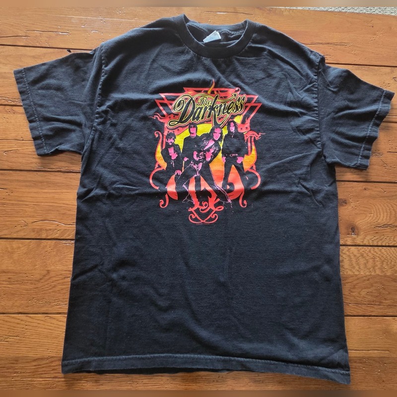 Vintage 2004 The Darkness Tshirt Size L Rock'n'roll/permission To Land/rock Band