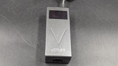 EStuff Universal AC Adapter ES1001 Schwarz 100-240V - Gebraucht, Funktioniert