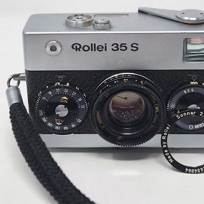 フィルムカメラ Rollei 35 Silver / made by Singapore Used] Rollei 35 (Made in Singapore) film camera Silver FROM