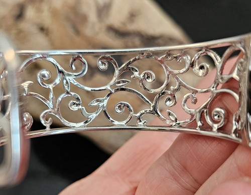 Sterling Silver (925 D) Open Scroll Hinged Cuff Bracelet With Diamonds (Tested) - Picture 14 of 19