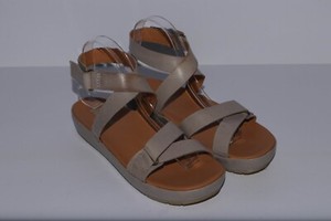 korks teal platform sandal