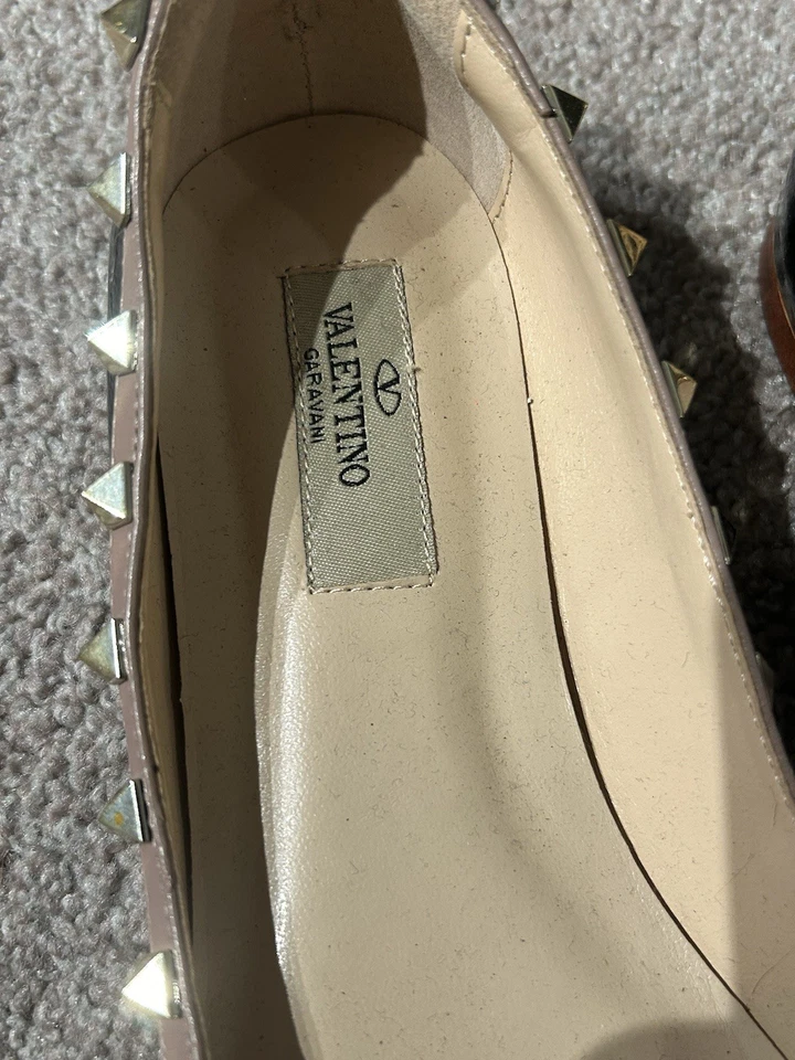 Valentino Garavani Rockstud charol planos negro/desnudo talla 41 Foto 4 de 4