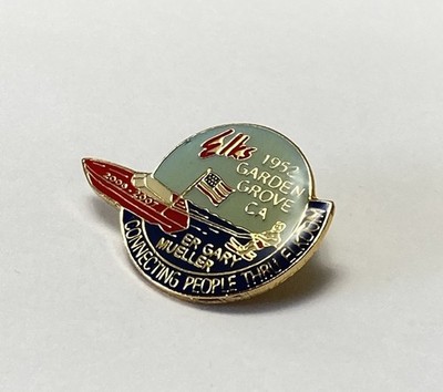 Vintage Elks Lodge #1952 Acrylic Pin Garden Grove CA Boat And Water Ski Nautical