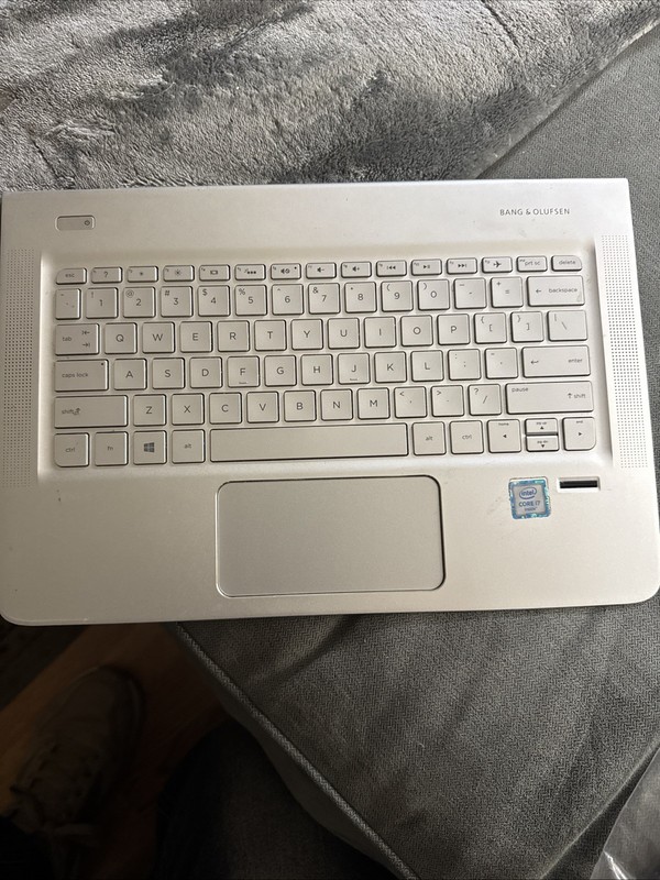 HP Palmrest Keyboard Touchpad SPS-829309-001 Finger Reader