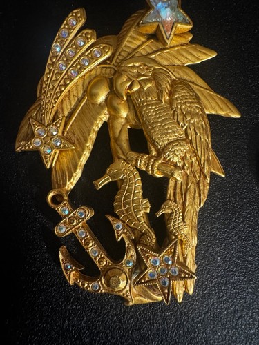 QVC Pirate/parrot/sealife vintage pin by Kirk’s Folly - Picture 4 of 6