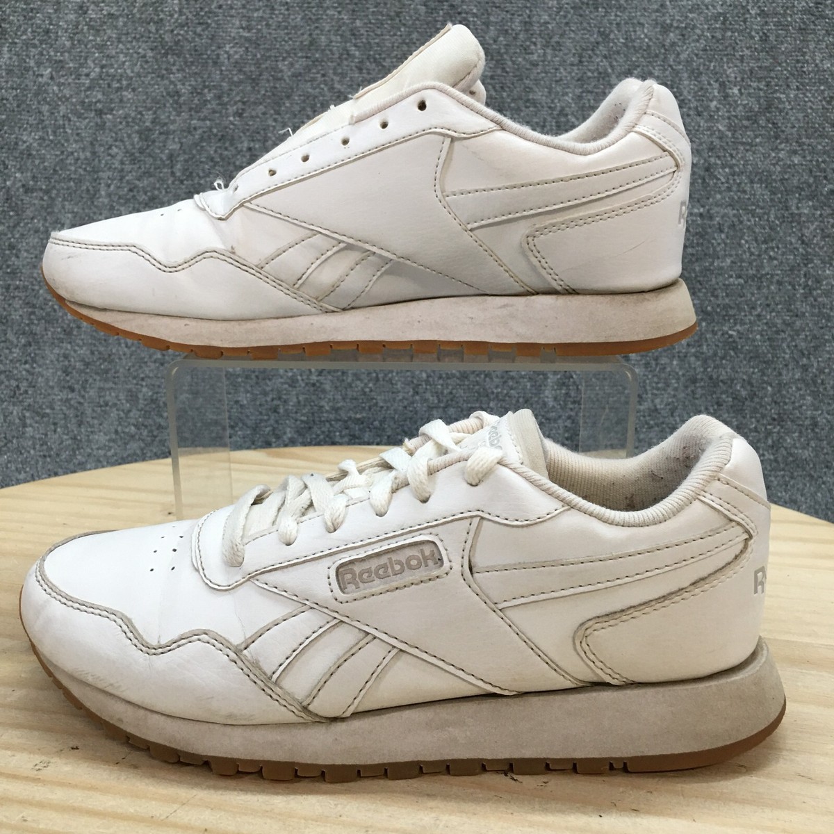 Reebok Shoes Womens Classic Casual Sneakers 215001 White