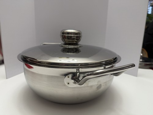 SILGA TEKNIKA 17024, 9.5IN, 24cm Casserole w/ Fancy Knob Lid Stainless Steel NWT