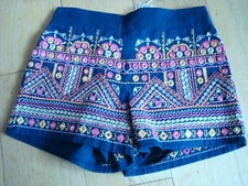 Monsoon blaue Mädchen Shorts mit hübschen Stickereien Gr. 5 Jahre neu mit Etikett