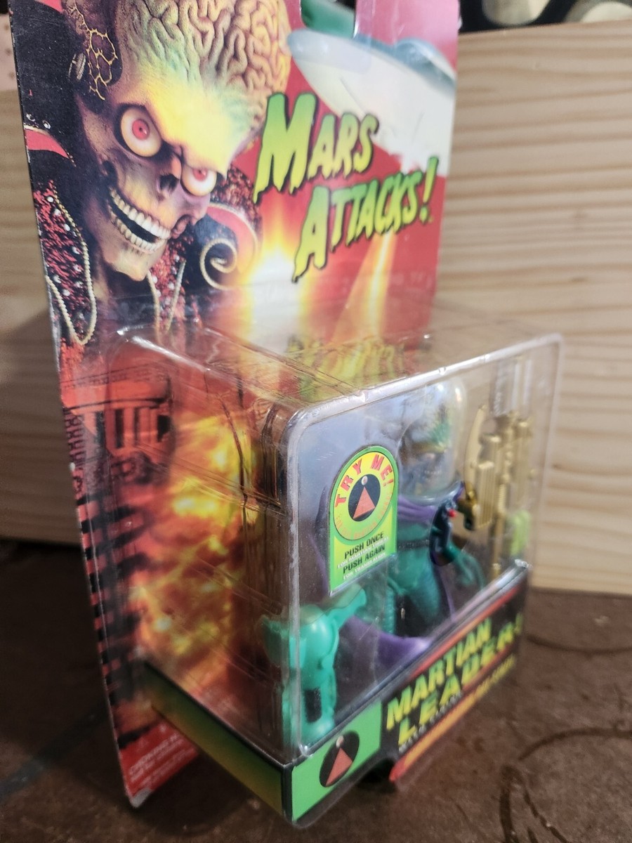 MARS ATTACKS! Martian Leader & Disintegration Ray Staff Figure