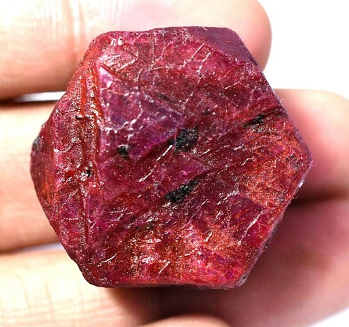 167,65 Ct Rubis Rouge Naturel Du Mozambique Certifié GGL Spécimen Brut