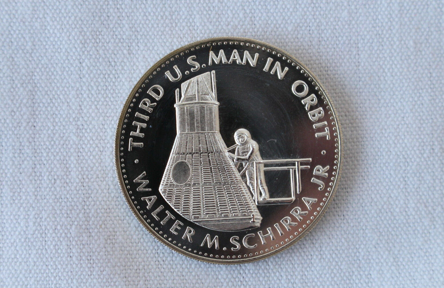 1969 Mercury VIII Walter Schirra Danbury Mint Men in Space Silver Medal E3206 Klasyczny, nowy