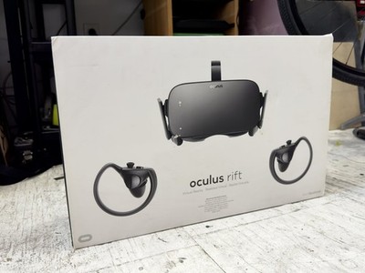 Oculus Rift CV1 VR Set 2 Controllers 2 Sensors New Cable Original Box