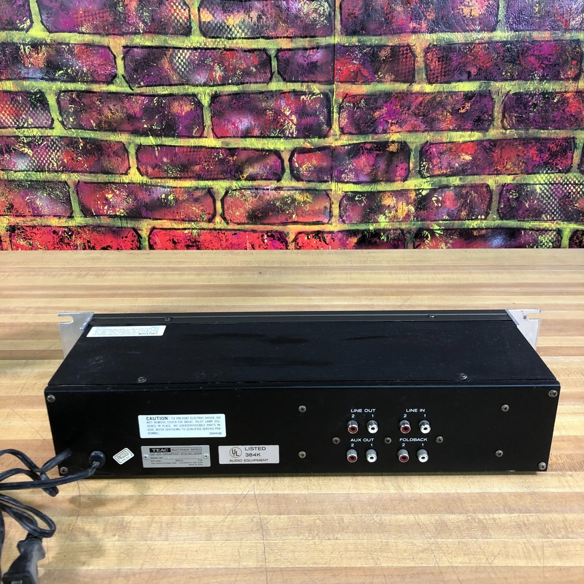 TEAC GE-20 2ch 10-Band Stereo Graphic Equalizer VU Meters Vintage