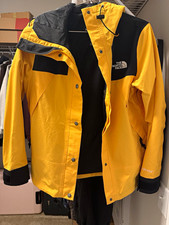 The North Face Womens GORE-TEX Hooded Colorbl...