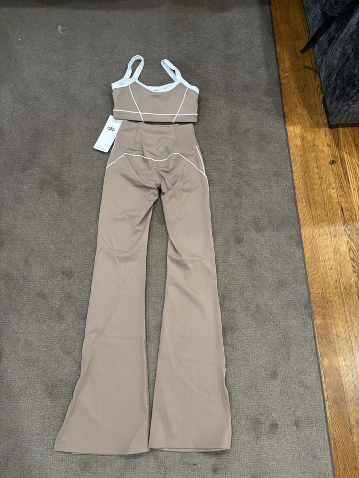 Alo Yoga Sports Bra and Leggings Khaki Set Small Women's - Image 2 of 2