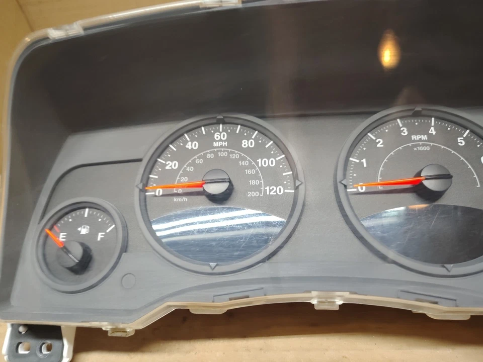 Jeep Compass Patriot 2007 velocímetro cuadro de instrumentos 120 MPH 05107008AE 145 k Foto 4 de 4
