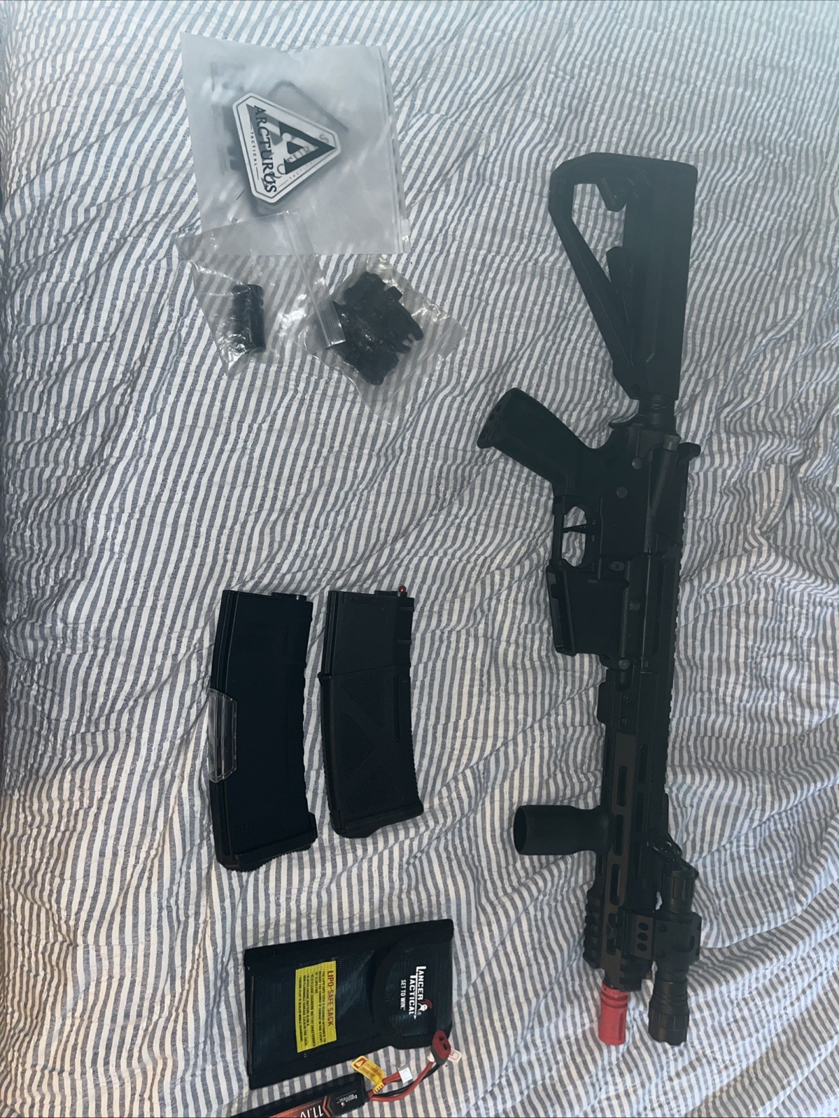 Arcturus LWT MK1 11.1v LiPo Battery 2 Mags Feyachi Flashlight Accessories Used