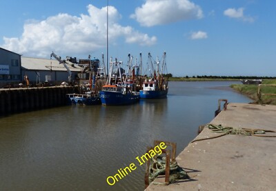 Foto 6x4 Fischerflotte in King's Lynn Dieser kleine Gezeitenbach heißt Fi c2013