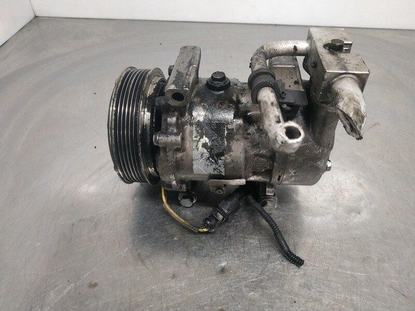 compresor del aire acondicionado FORD FIESTA CBK AMBIENTE 2001 440127