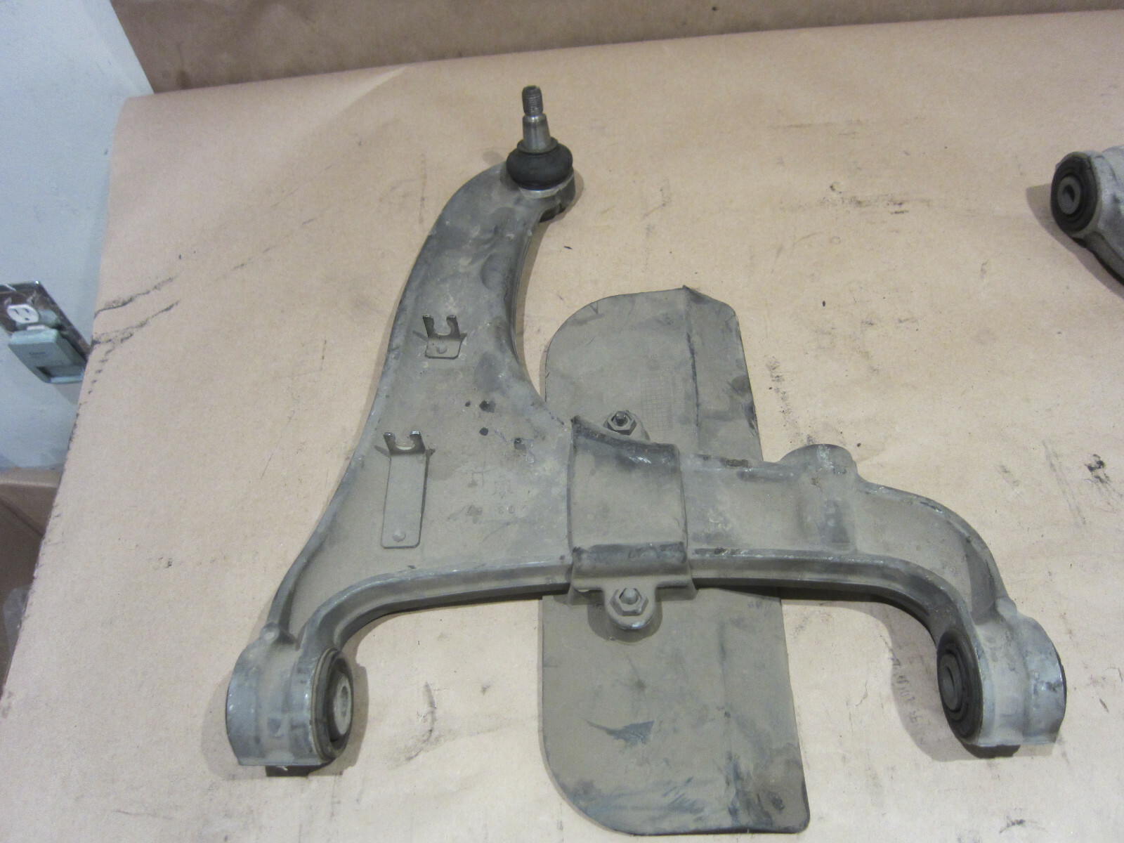 Maserati Qattroporte 06  RH Rear Lower Suspension Control Arm  Lever  217738