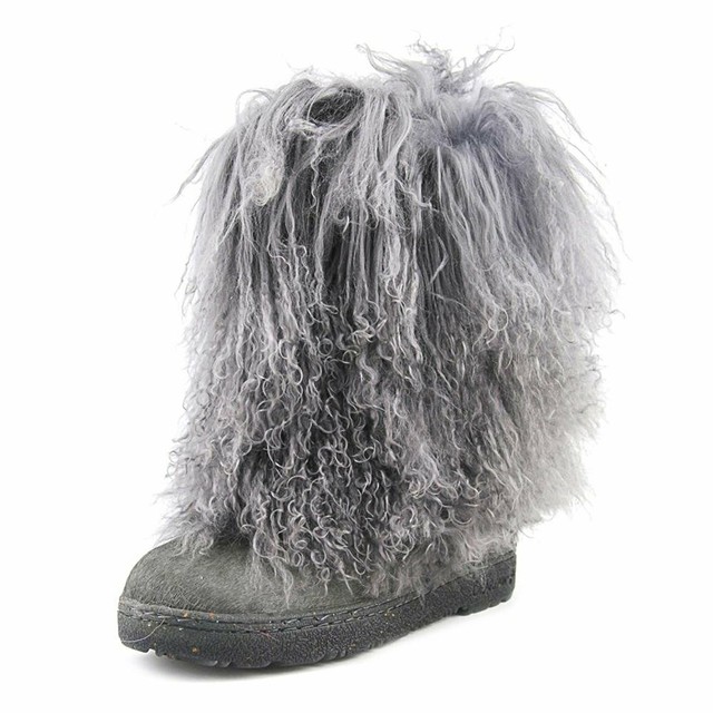 bearpaw boots fluffy