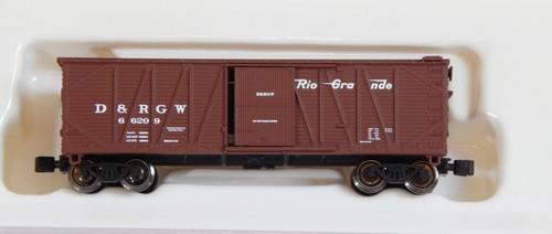 AZL Z-Scale; #903111-1 40' outside braced box car, D&RGW, NEW!