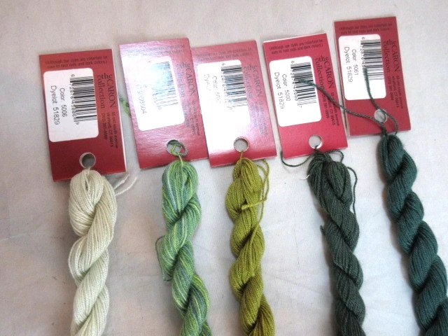 Impressions by Caron Lot of 5 Skeins Assorted Greens 36 yds. H144 - Image 3 of 3