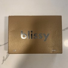 New in Box Blissy 100 Pure Mulberry Silk 22 MOMME Gold Pillow Case Queen Size