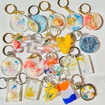 Unique Resin Keychain Collection: 20 Handmade Treasures！Gift Bulk 