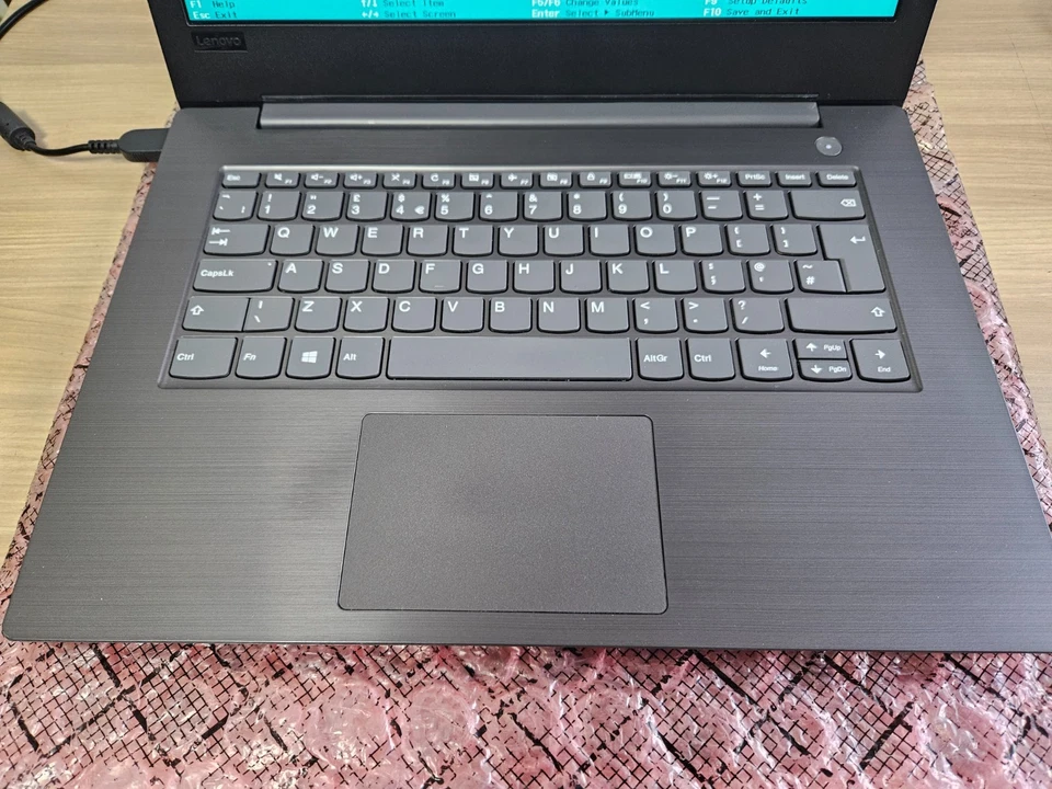 Faulty Lenovo V330-14ARR - Ryzen 5 2500U Radeon - 8GB Ram - No Storage - Image 2 of 4