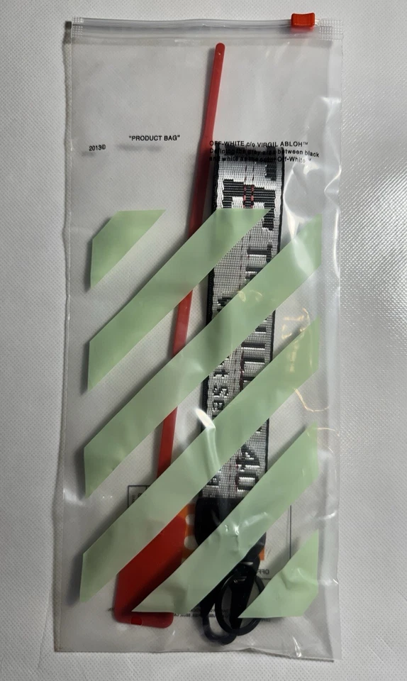 Off White Industrial Keychain Silver with Metal Clasp New With Ziptie - Image 4 of 4