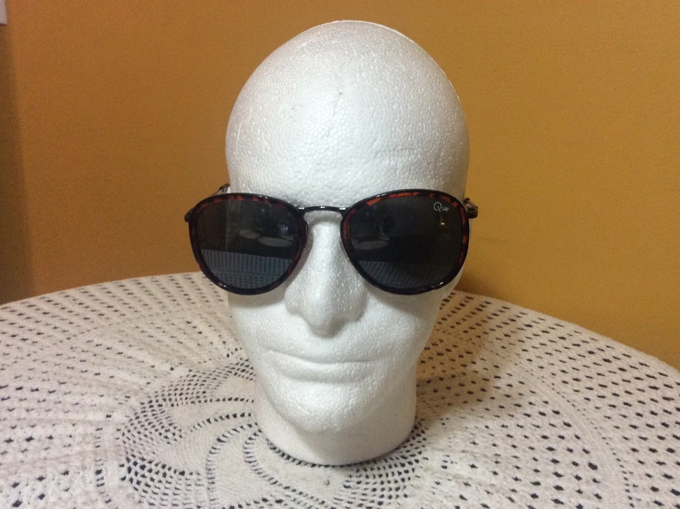 Óculos de sol Quay Odyessy  - Imagem 4 de 4