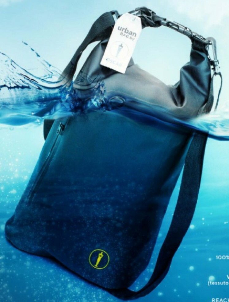 Borsa Waterproof Urban Bag, 12 litri, Colore Nero, 24x12x50cm, con tasca esterna