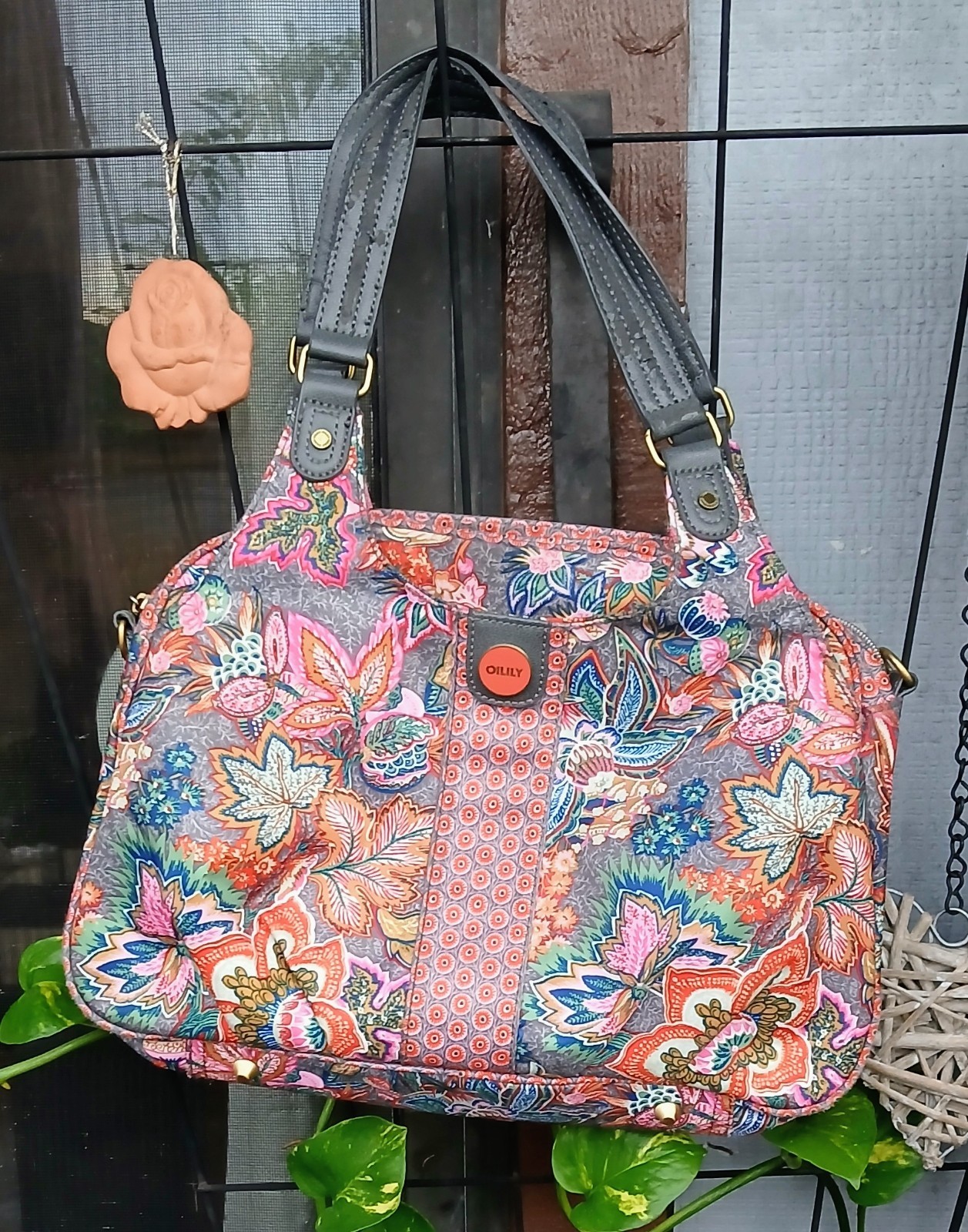 Oilily Floral Shoulder Bag Zip Top Inner Pockets Snap Side Pocket Missing Strap