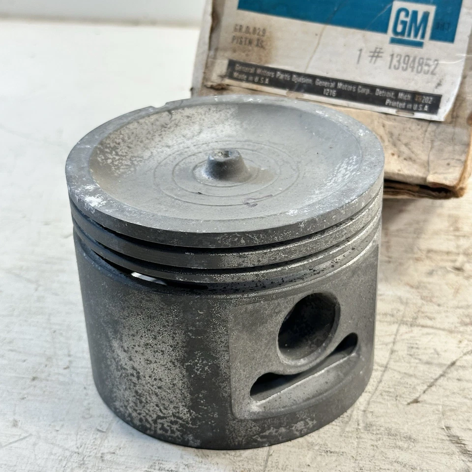 Vintage New GM 1394852 Buick 1971-1976 ALL MODELS WITH 455ci V8 PISTON STANDARD - Image 3 of 4