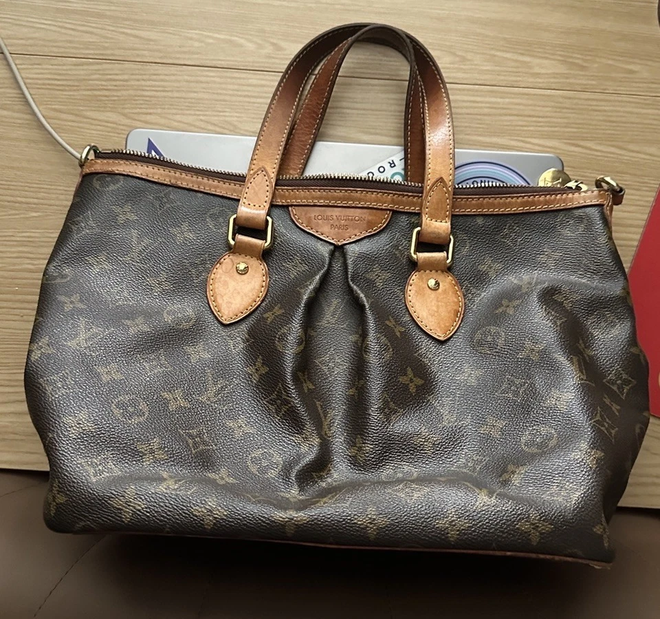 Bolso de Hombro Louis Vuitton Palermo Monograma PM Marrón Lona Foto 2 de 4