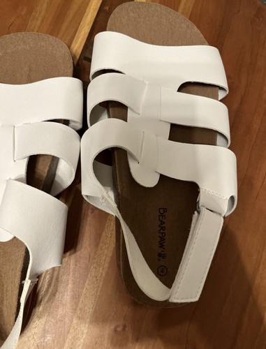 Bearpaw Zaidee Sandali per bambini in tessuto lavorato a maglia bianco - 4 giovani - Foto 10 di 12