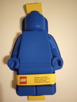2016 Lego Minifigure Blue Silicone Cake Pan With Insert (Brand New)