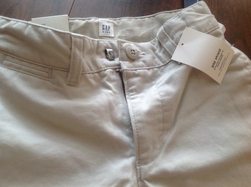 NWT GAP KIDS CLASSIC CHINO PANTS ADJUSTABLE WAIST 6REG/ LIGHTKHAKI - Picture 4 of 5