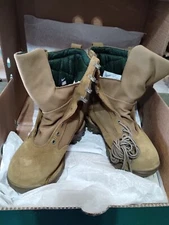 Danner Cold Weather Boots Rivot TFX 8" Coyote Color Size 4 Wide USA New In Box