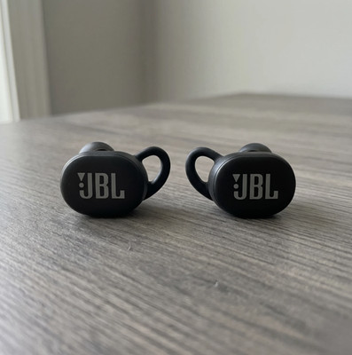 JBL Replacement Endurance Race 2 Earbud Right /Left Side / Charging Case BLK