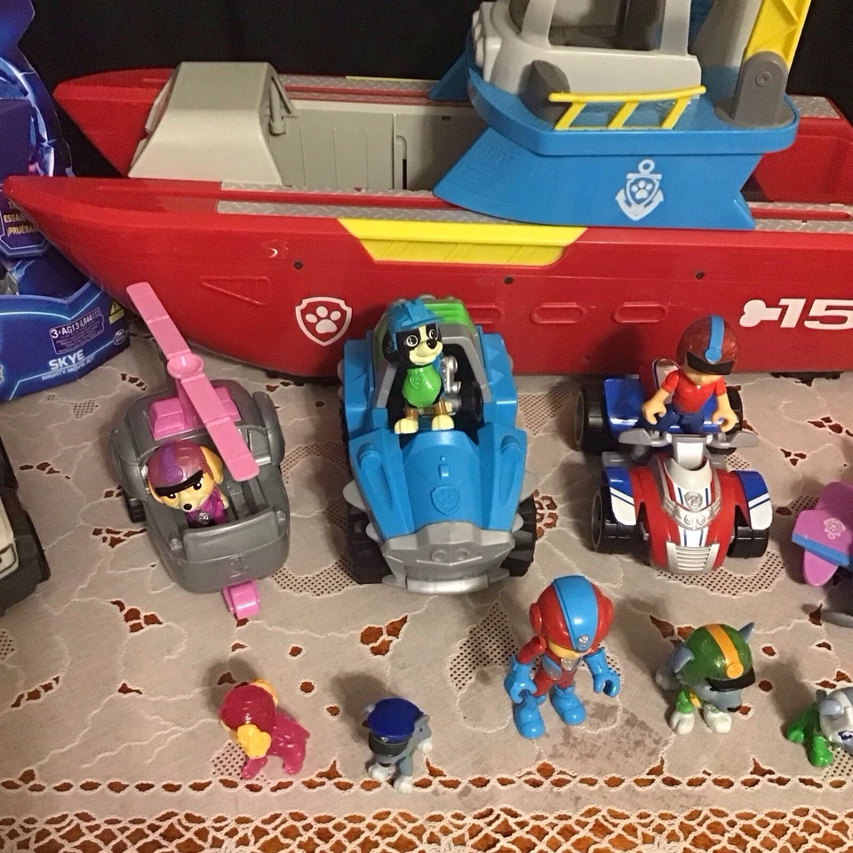 Lote de 24 peças de veículos e figuras de brinquedos para barco de patrulha marítima Paw Patrol - Imagem 4 de 4