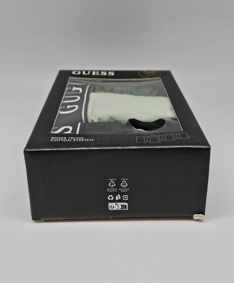 Pacote com 3 baús boxer elásticos masculinos GUESS logotipo grande mistura de algodão preto verde - Imagem 3 de 3