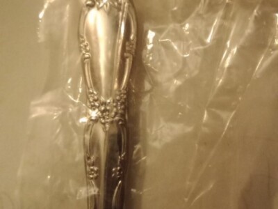 1- Ice Cream Ice Tea Spoon Oneida Ltd Stainless Wm Rogers  Single Flowers 