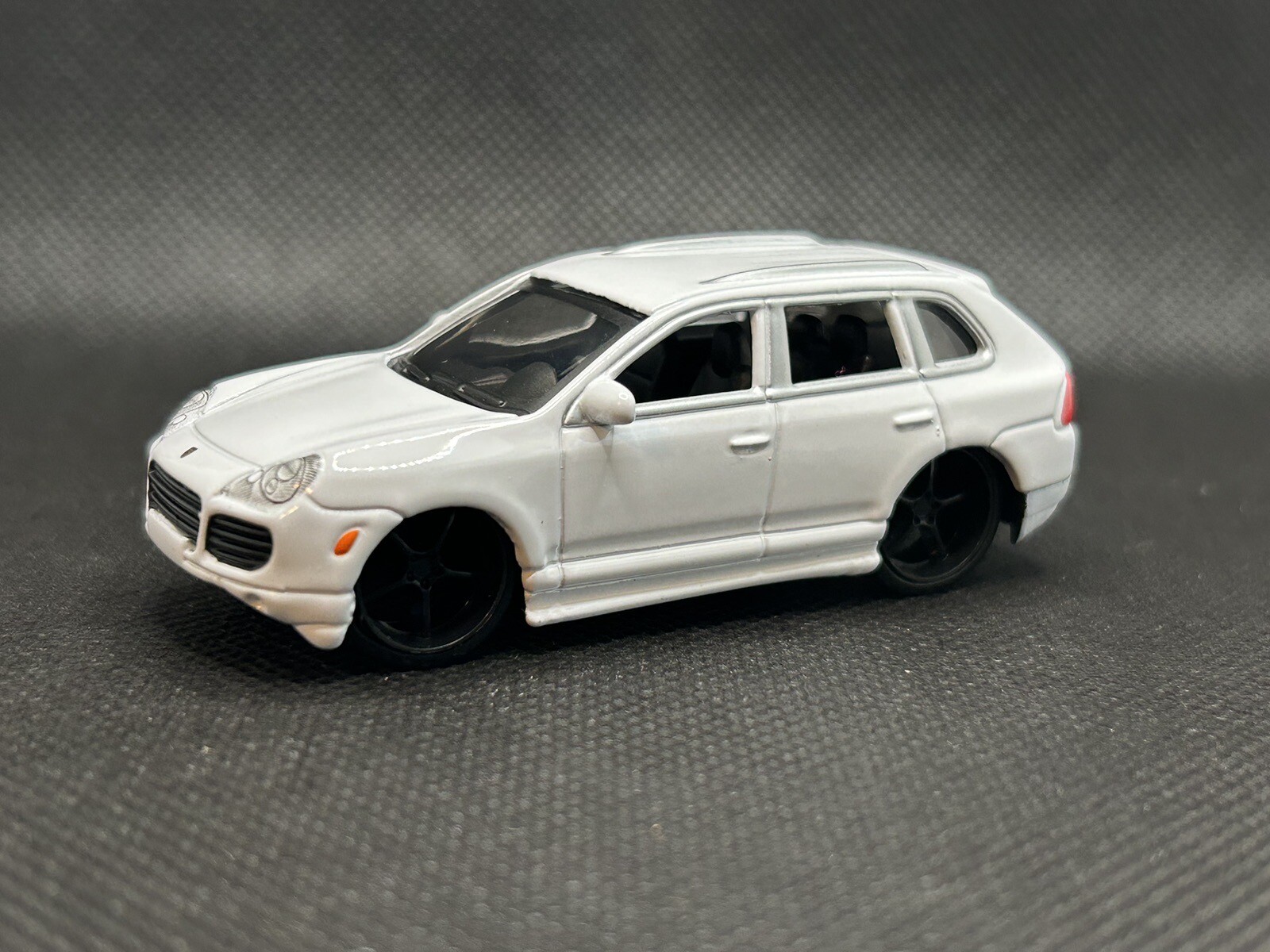 Picture 2 of 5