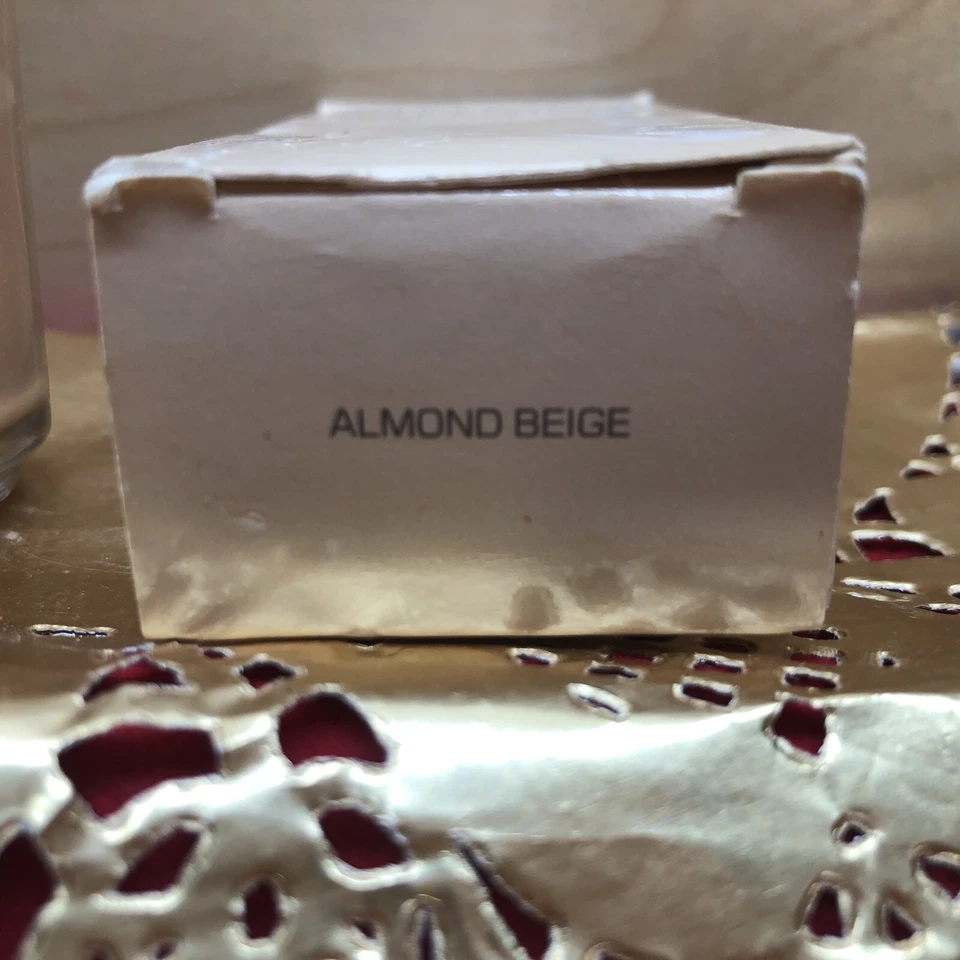 vintage avon advanced foundation enhancing liquid almond beige 1 fl oz - Image 3 of 3