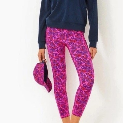 Lilly Pulitzer Weekender UPF 50+Leggings Passion Fruit Pink Star Searching SZ XS